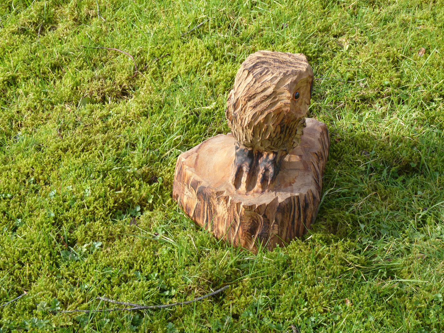 1 Chainsaw carved owl garden  sculpture