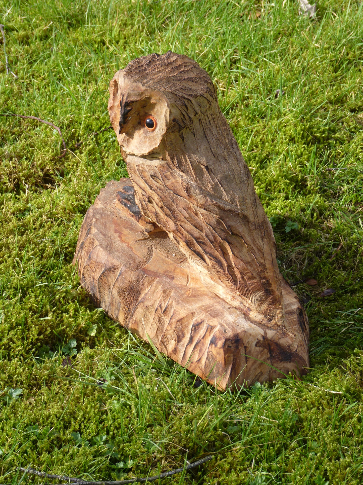 1 Chainsaw carved owl garden  sculpture