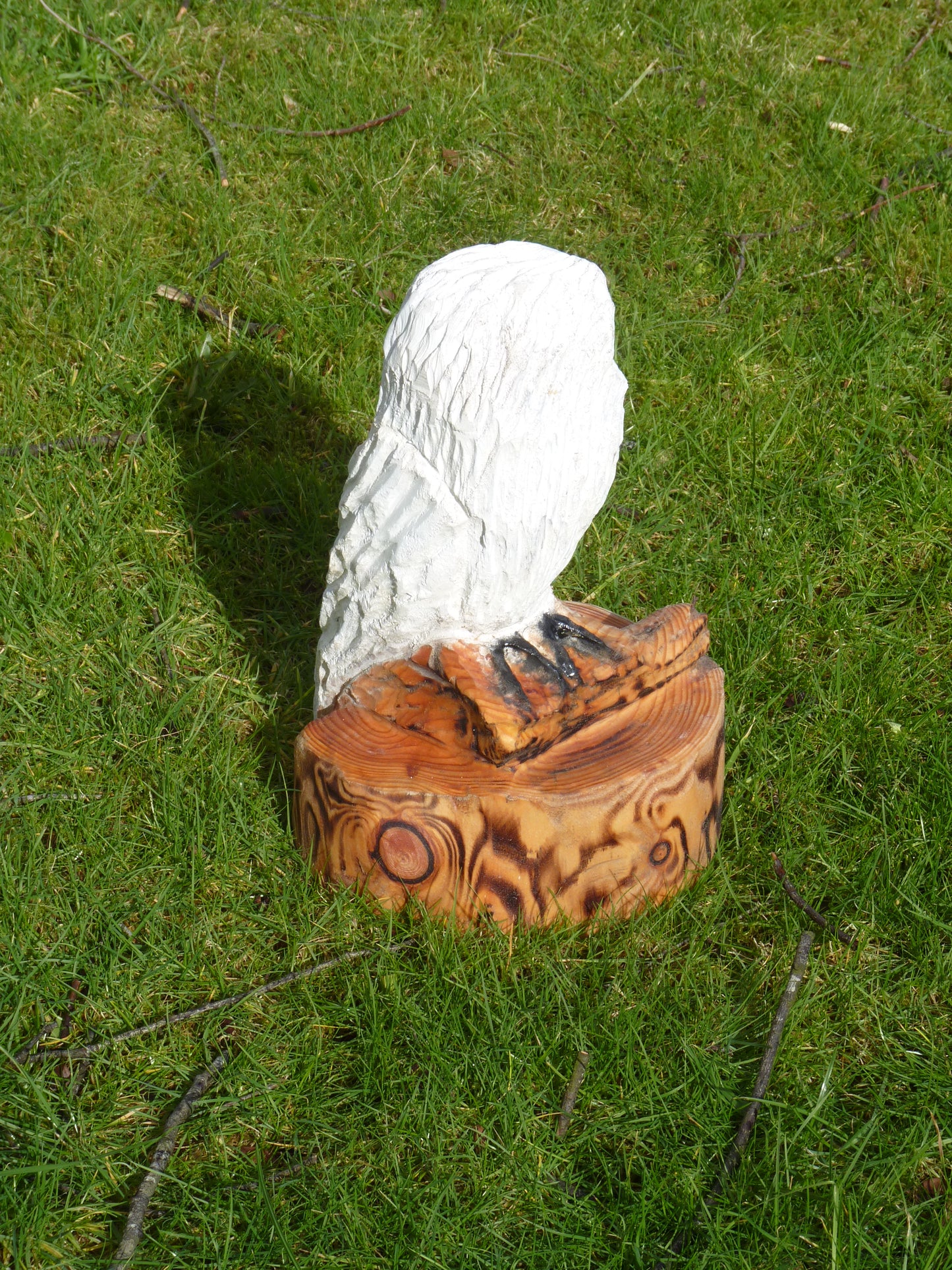 1 Chainsaw carved Snow Owl