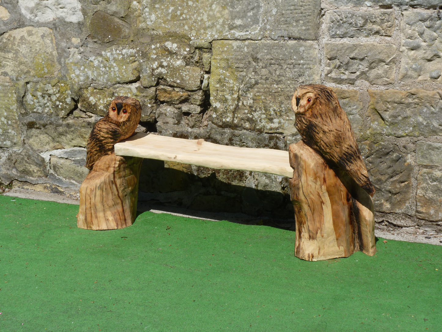 1 Chainsaw Carved Owl Bench