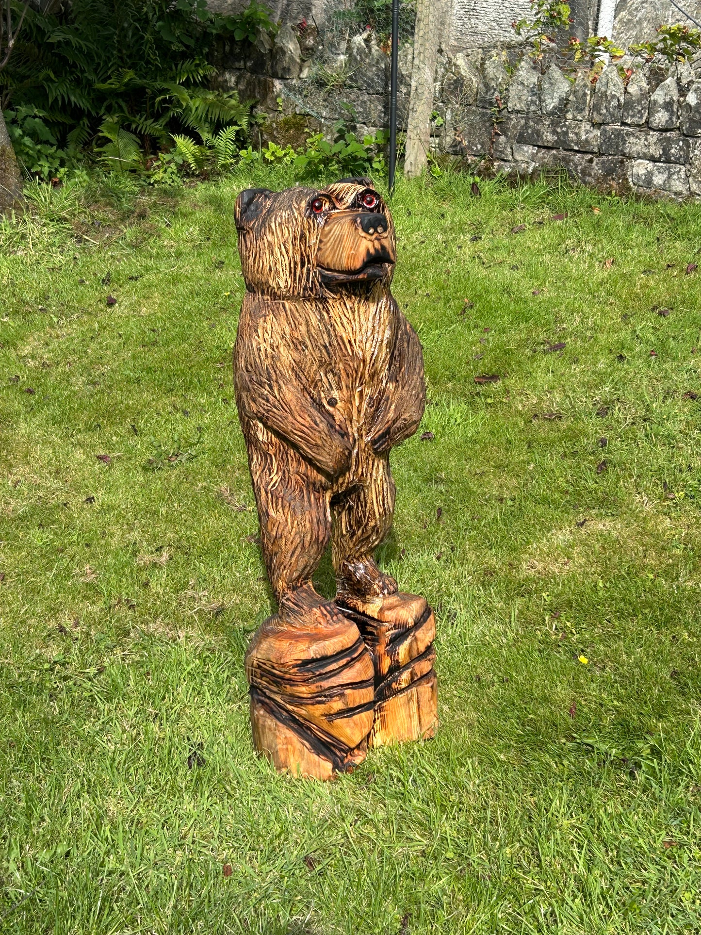 1 Chainsaw Carved Standing Bear