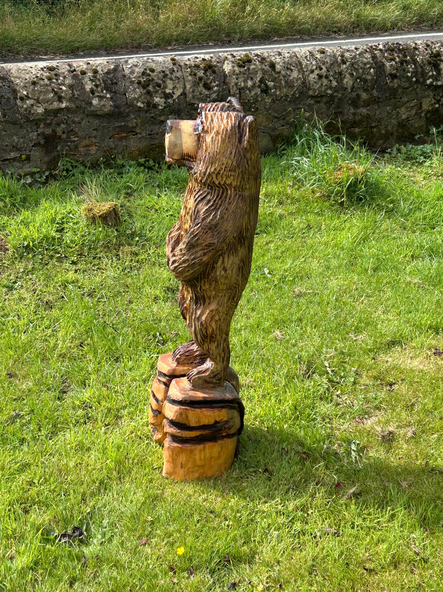 1 Chainsaw Carved Standing Bear