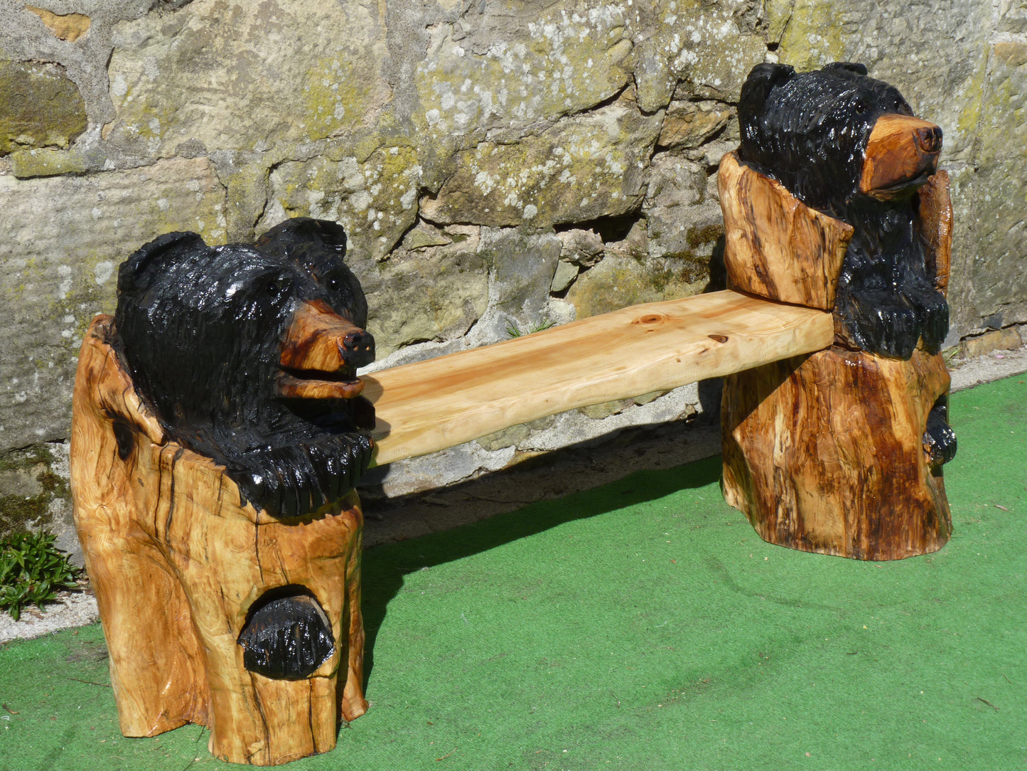 1 Chainsaw Carved Bear Bench